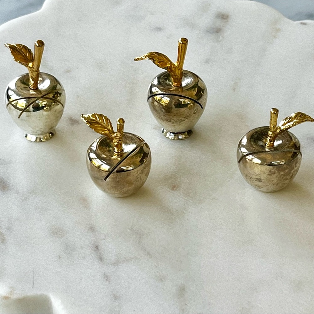Antique Gold Apple Place Setting Card Holder - Set of 12